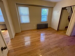 79A N Warren Ave in Brockton, MA - Building Photo - Building Photo