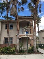 1261 SE 27th St, Unit 206 in Homestead, FL - Building Photo