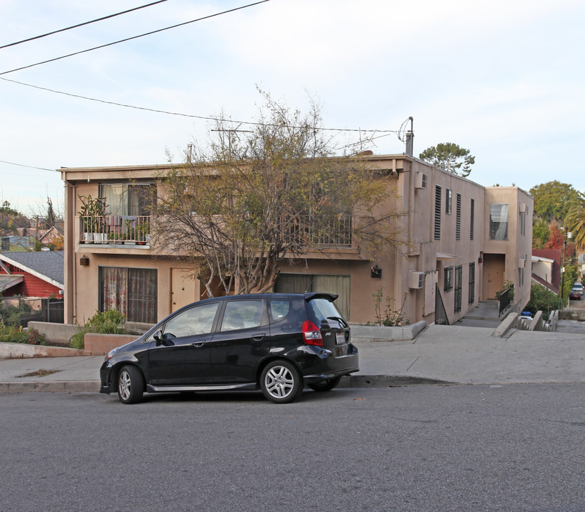 1325 Sutherland St in Los Angeles, CA - Building Photo