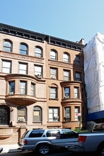 43 W 74th St in New York, NY - Building Photo - Building Photo