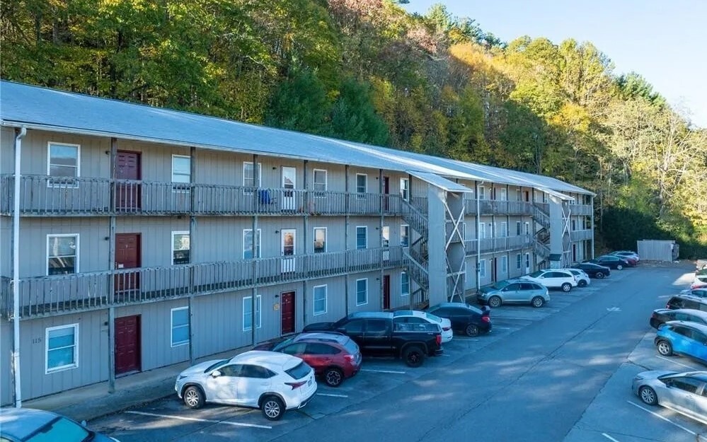 115 Rogers Dr, Unit Rogers Dr Condo in Boone, NC - Building Photo