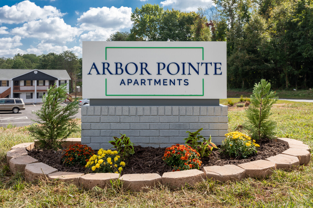 Arbor Pointe in Winston-Salem, NC - Building Photo