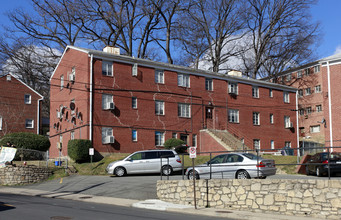 Rahill Apartments in Arlington, VA - Building Photo - Building Photo