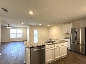 1046 Limpkin St in Crestview, FL - Building Photo - Building Photo
