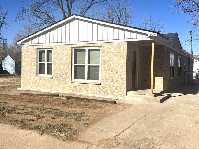 property at 1904 17th St