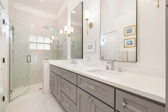 15 Commodore Pl in Palm Beach Gardens, FL - Building Photo - Building Photo