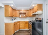 106 Mercy St - 6