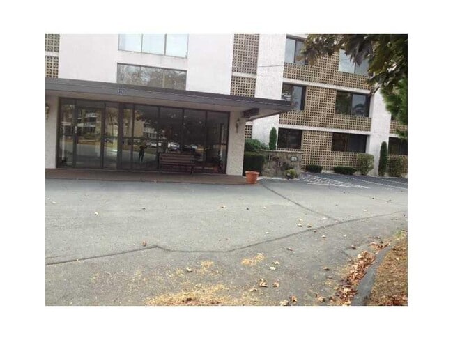 property at 175 Hoffman Ave