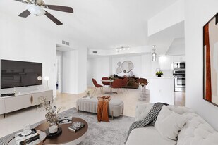 100 N Federal Hwy in Fort Lauderdale, FL - Building Photo
