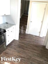 1611 Cooper Dr in Raymore, MO - Building Photo - Building Photo