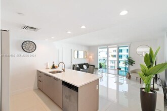 1150 101st St in Bay Harbor Islands, FL - Foto de edificio - Building Photo