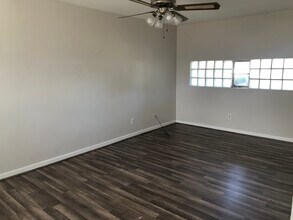 4515 40th St in Lubbock, TX - Foto de edificio - Building Photo