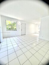 850 SW 74th Terrace-Unit -4 in North Lauderdale, FL - Building Photo - Building Photo
