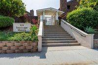 Seascape Shores in Solana Beach, CA - Foto de edificio - Building Photo