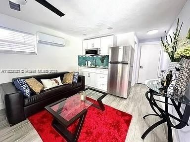 2425 SW 26th Terrace in Miami, FL - Building Photo - Building Photo