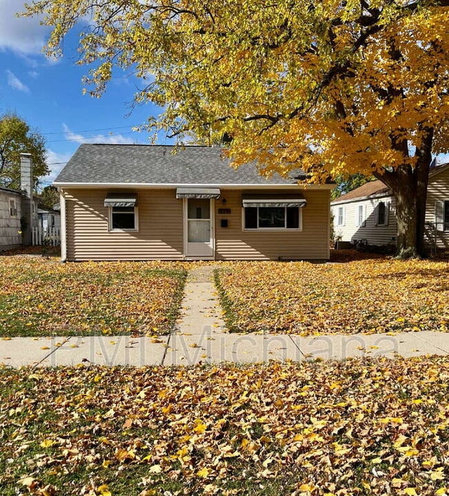 519 Grand Blvd in Mishawaka, IN - Building Photo - Building Photo