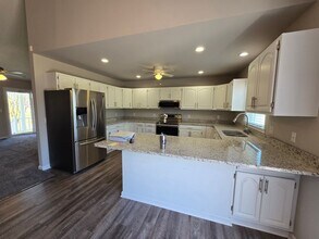 108 Charlene Dr in Elizabeth City, NC - Building Photo - Building Photo