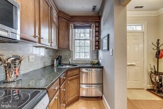 519 Tobacco Quay in Alexandria, VA - Building Photo - Building Photo