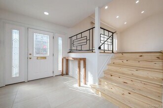 482 Harbor Dr in Cedarhurst, NY - Building Photo - Building Photo