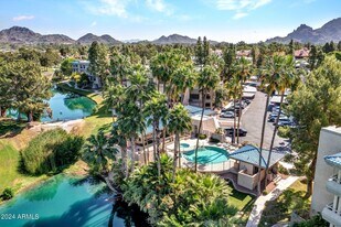 5122 N 31st Way in Phoenix, AZ - Building Photo