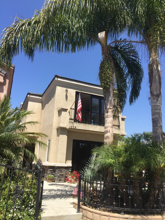 1015 Florida St in Huntington Beach, CA - Building Photo