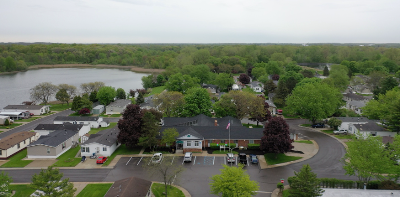 4377 Old Plank Rd in Milford, MI - Building Photo