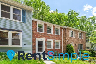 8143 Crystal Creek Ct in Springfield, VA - Building Photo - Building Photo