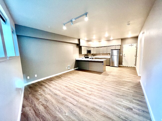 2330 Yakima Ct in Tacoma, WA - Building Photo - Building Photo