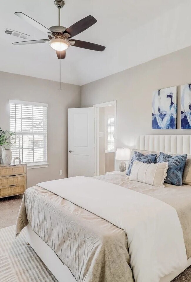 The Reserve at Red Oak in Red Oak, TX - Foto de edificio - Building Photo