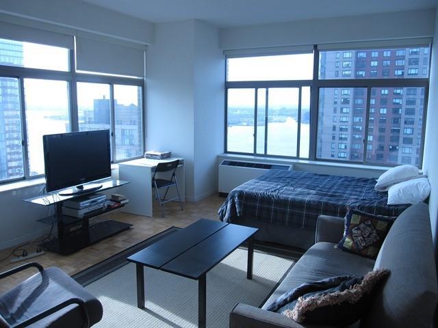 property at 20 West St