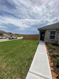 3231 Spanish Oak Ln in Rosenberg, TX - Foto de edificio - Building Photo