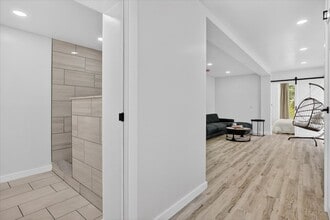 8778 Waterfront Terrace in Jacksonville, FL - Building Photo - Building Photo