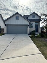 136 Los Olives Ln in Liberty Hill, TX - Building Photo