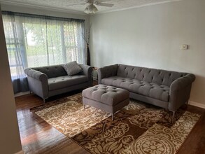1756 Princeton Dr in Dayton, OH - Building Photo - Building Photo