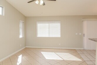 2117 Port Antonio Ct in North Las Vegas, NV - Building Photo - Building Photo