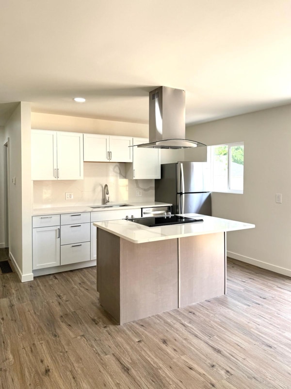 property at 6386-6386 Shelton Ct