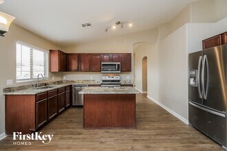 1610 E Desert Ln in Phoenix, AZ - Building Photo - Building Photo