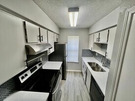 1936 Bernice St in Haltom City, TX - Building Photo