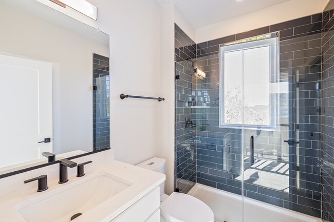 Belmont Heights Apartments in Charlottesville, VA - Building Photo - Building Photo