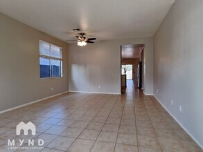 39828 N Messner Way in New River, AZ - Building Photo - Building Photo