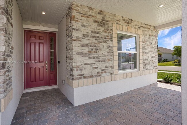 16845 Cayo Key Dr in Port Charlotte, FL - Building Photo - Building Photo