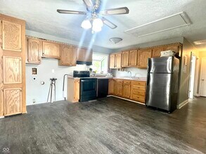 110 N Tyrone Dr in Muncie, IN - Building Photo - Building Photo