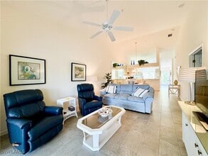 6680 Beach Resort Dr in Naples, FL - Foto de edificio - Building Photo