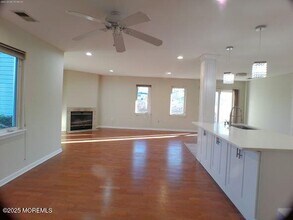 28 Bayview Ct in Long Branch, NJ - Building Photo - Building Photo