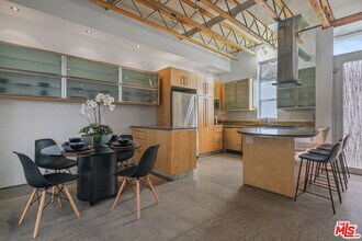 619 San Juan Ave-Unit -B in Los Angeles, CA - Building Photo - Building Photo