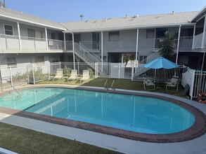 1801 Fair Oaks Ave, Unit R in South Pasadena, CA - Foto de edificio - Building Photo