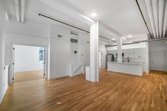 1015 Clinton St in Hoboken, NJ - Building Photo - Building Photo