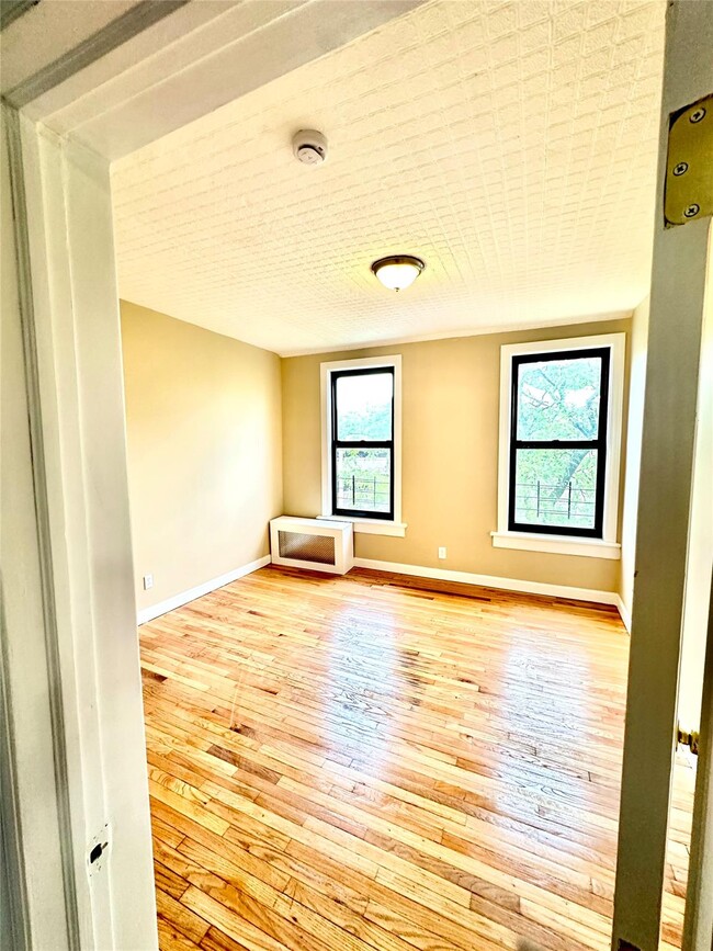 property at 16 W 1st St