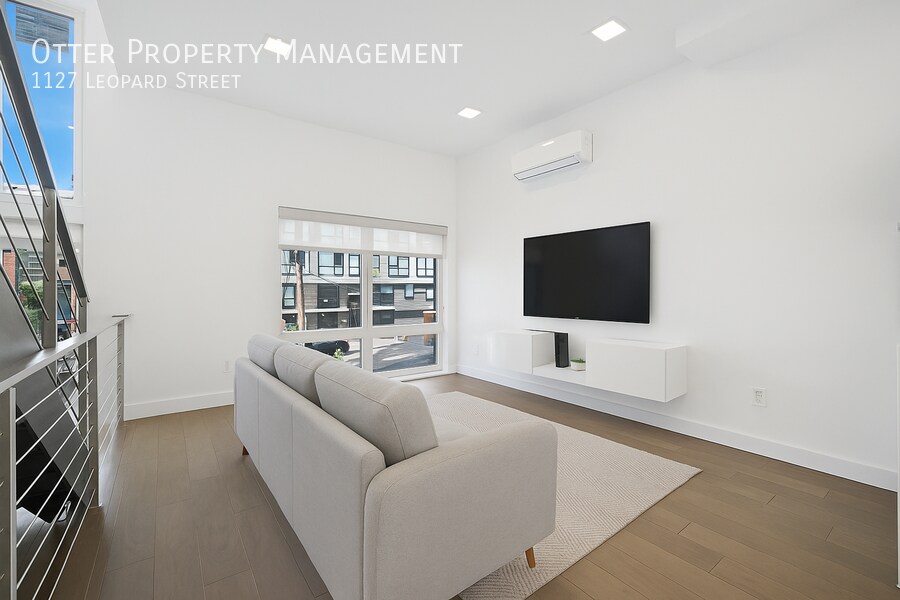 1127 Leopard St in Philadelphia, PA - Building Photo