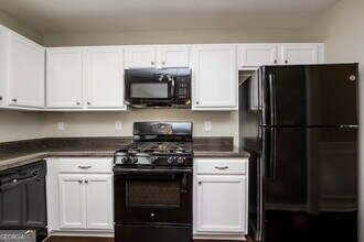 391 Greystone Pkwy in Hiram, GA - Building Photo - Building Photo